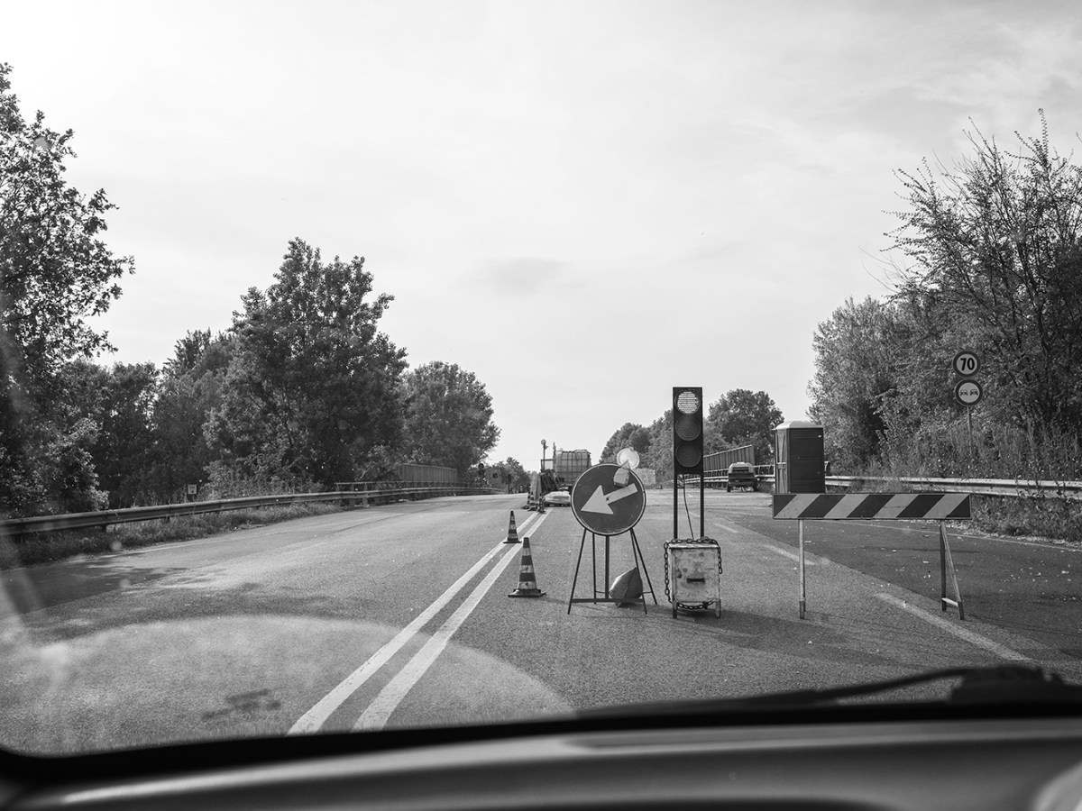 off in the morning, back in the evening | la mattina si va, la sera si torna | ‘s morgens heen, ‘s avonds&nbsp;terug